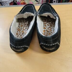 UGG Slippers- Black in color- size 6